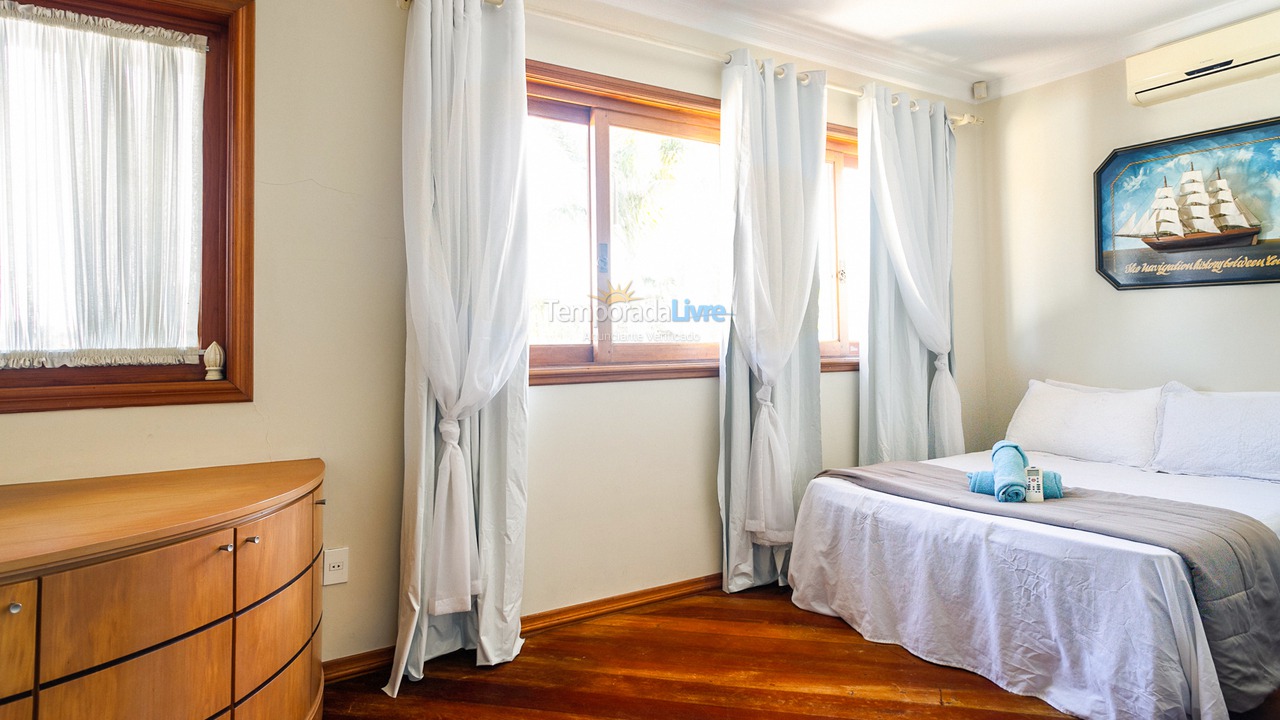 House for vacation rental in Florianopolis (Jurerê Internacional)