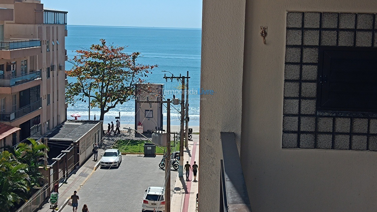Apartamento para aluguel de temporada em Itapema (Meia Praia)