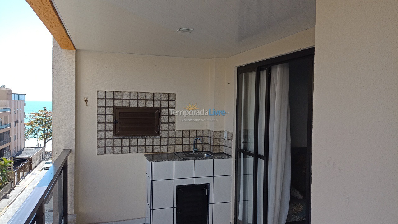 Apartamento para aluguel de temporada em Itapema (Meia Praia)