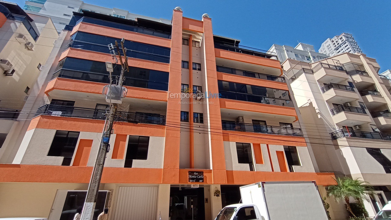 Apartamento para aluguel de temporada em Itapema (Meia Praia)