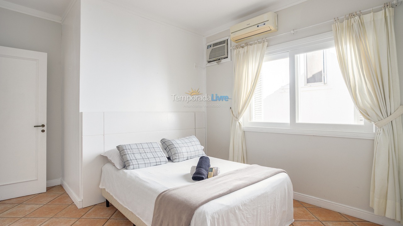 Casa para aluguel de temporada em Florianopolis (Jurerê Internacional)