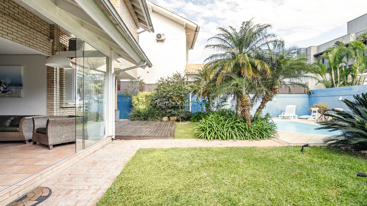 Casa para aluguel de temporada em Florianopolis (Jurerê Internacional)