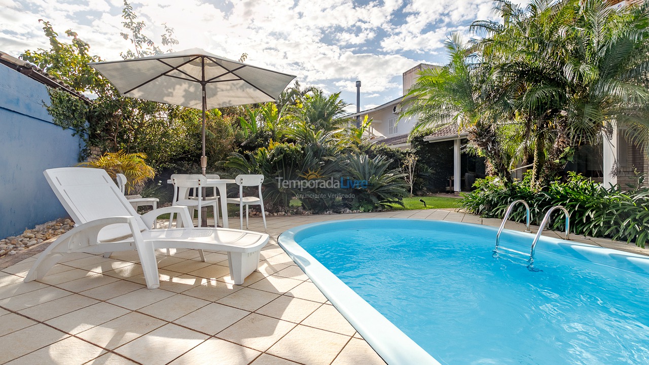 Casa para aluguel de temporada em Florianopolis (Jurerê Internacional)