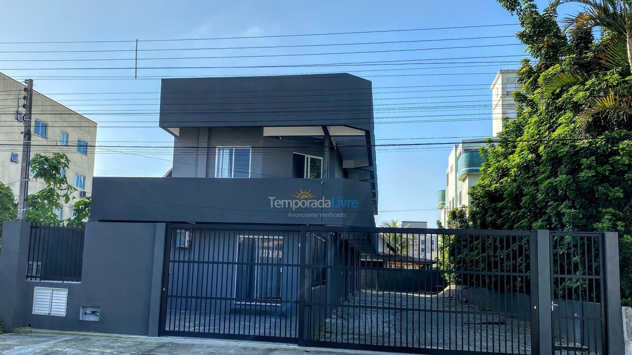 Apartment for vacation rental in Bombinhas (Mariscal)