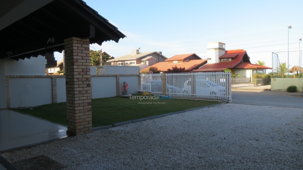 Casa para aluguel de temporada em Bombinhas (Mariscal)