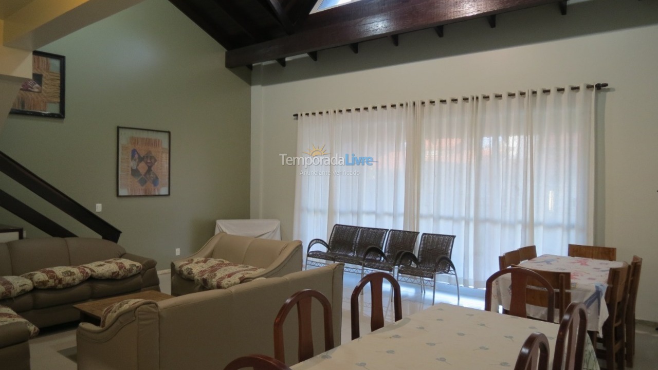 Casa para aluguel de temporada em Bombinhas (Mariscal)