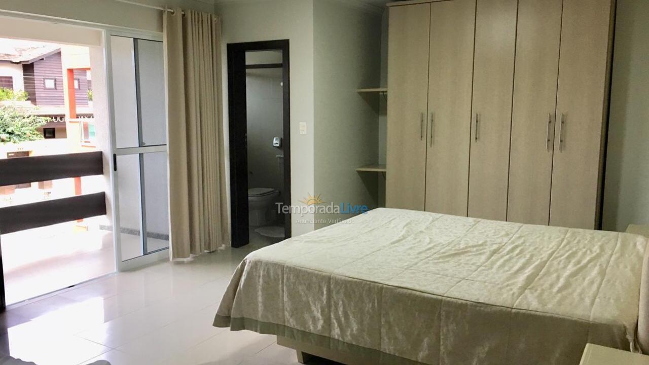 Casa para aluguel de temporada em Bombinhas (Mariscal)