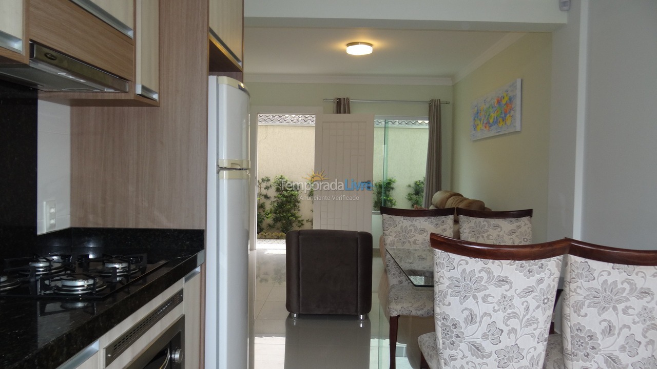 Apartamento para aluguel de temporada em Bombinhas (Mariscal)