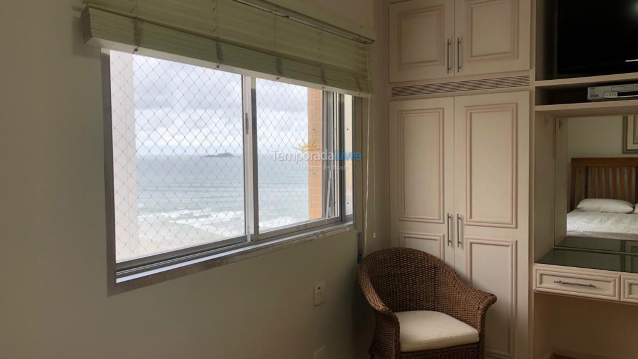 Apartamento para alquiler de vacaciones em Guarujá (Pitangueiras)