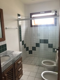 Cond. Princesa Isabel,2 quartos,1 suíte, frente praia Taperapuan