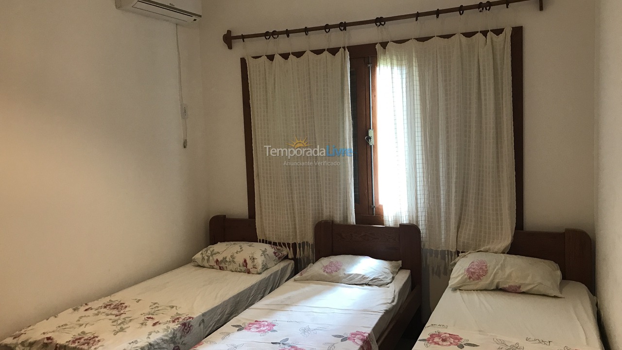 Apartamento para aluguel de temporada em Porto Seguro (Praia de Taperapuan)