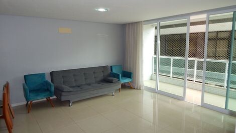 Hermoso departamento de 3 dormitorios en edificio frente al mar - CF33
