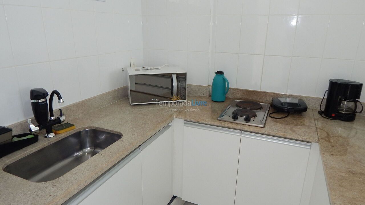 Apartamento para aluguel de temporada em Cabo Frio (Algodoal)