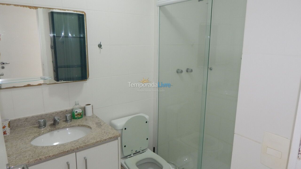 Apartamento para aluguel de temporada em Cabo Frio (Algodoal)