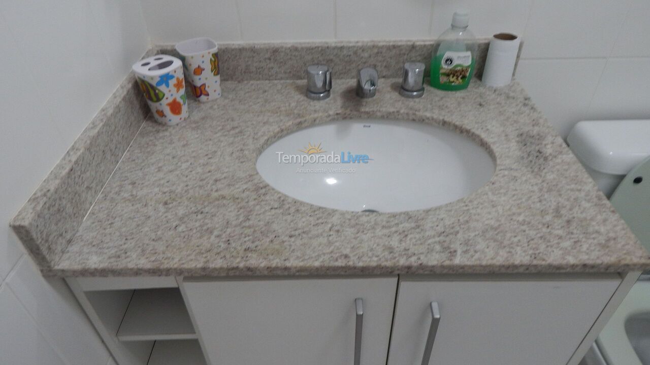 Apartamento para aluguel de temporada em Cabo Frio (Algodoal)