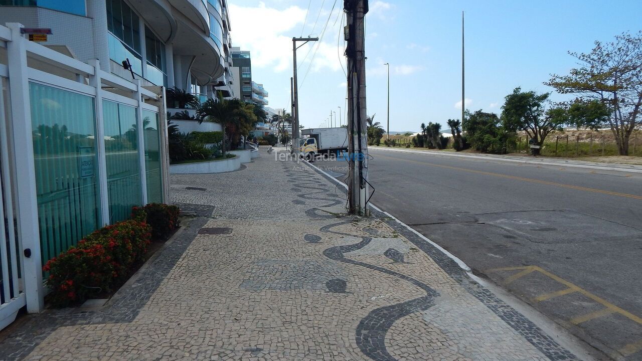 Apartamento para aluguel de temporada em Cabo Frio (Algodoal)