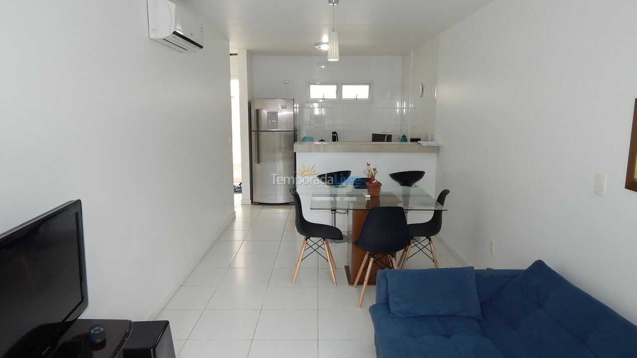 Apartamento para aluguel de temporada em Cabo Frio (Algodoal)