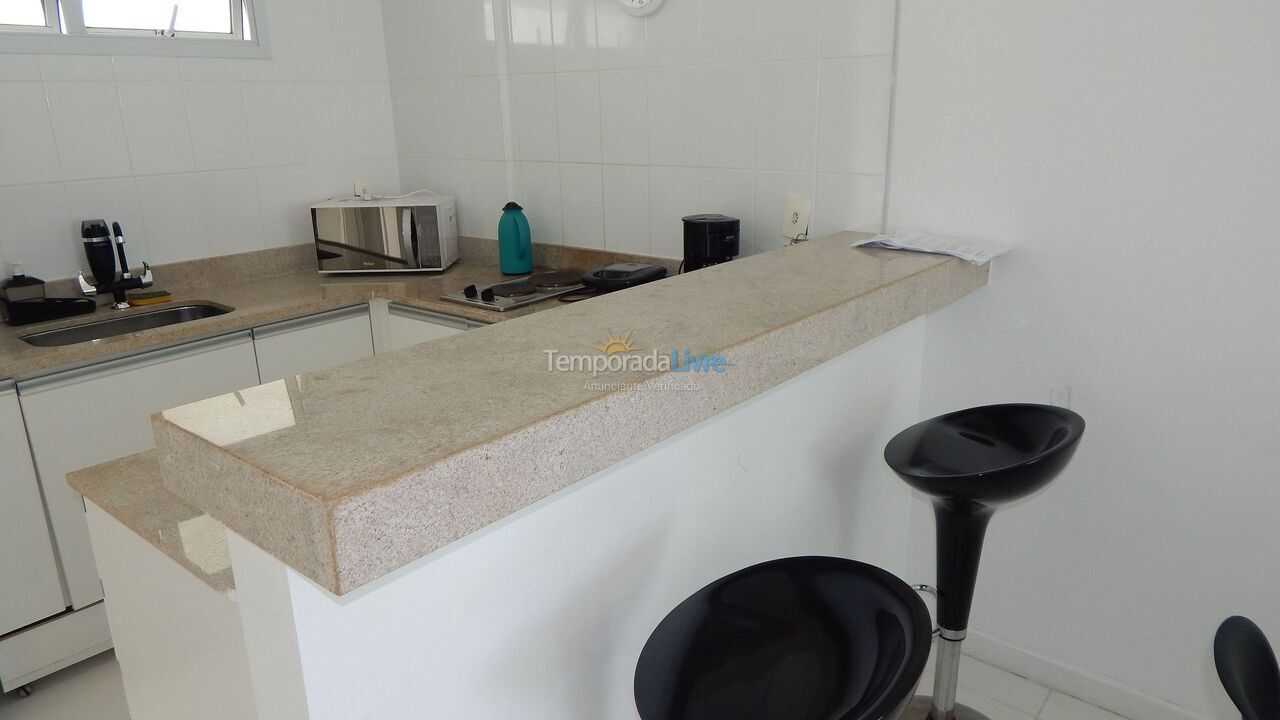 Apartamento para aluguel de temporada em Cabo Frio (Algodoal)
