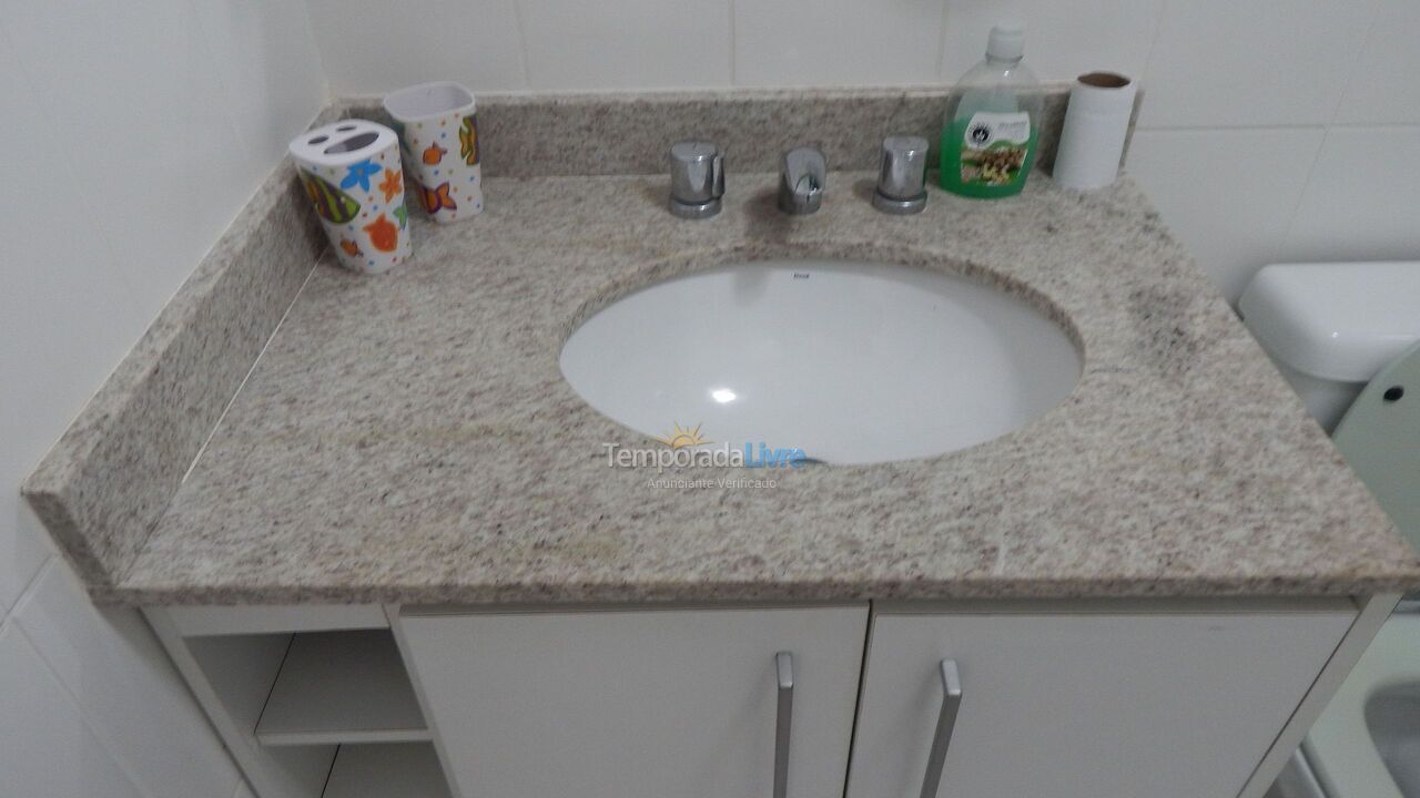 Apartamento para aluguel de temporada em Cabo Frio (Algodoal)