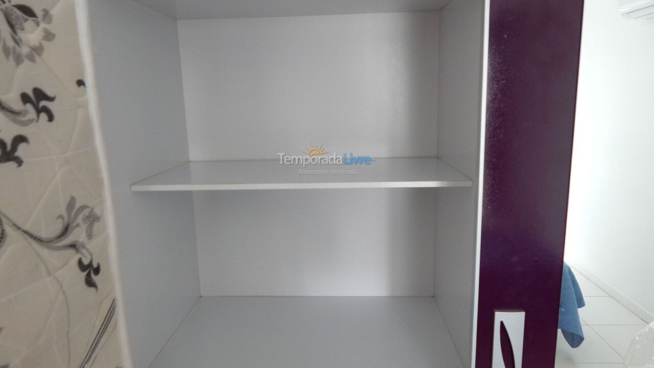 Apartamento para aluguel de temporada em Cabo Frio (Algodoal)