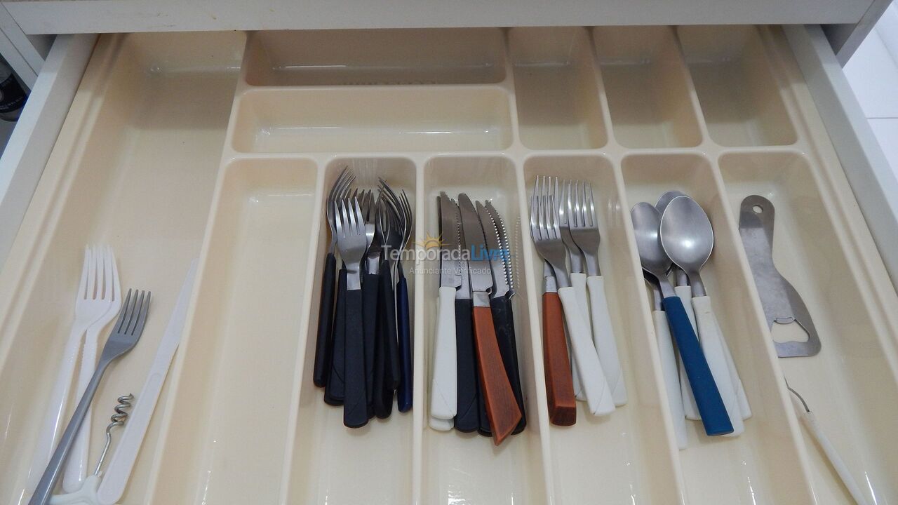 Apartamento para aluguel de temporada em Cabo Frio (Algodoal)