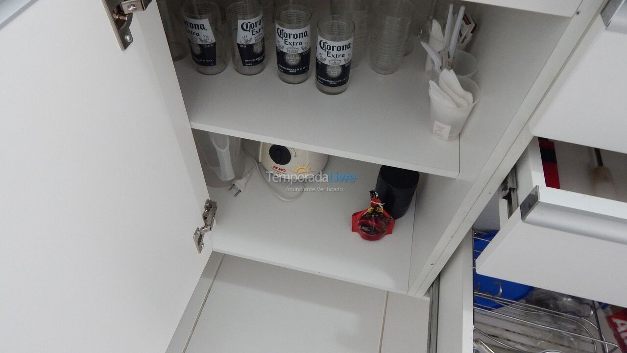 Apartamento para aluguel de temporada em Cabo Frio (Algodoal)