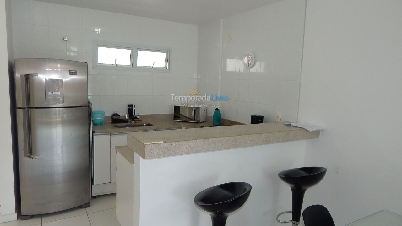 Apartamento para aluguel de temporada em Cabo Frio (Algodoal)