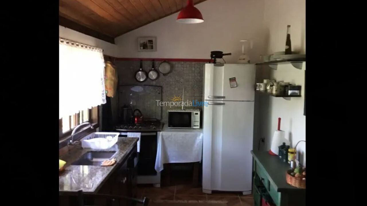 Chácara / sítio para aluguel de temporada em Nova Friburgo (Rio Bonito de Lumiar)