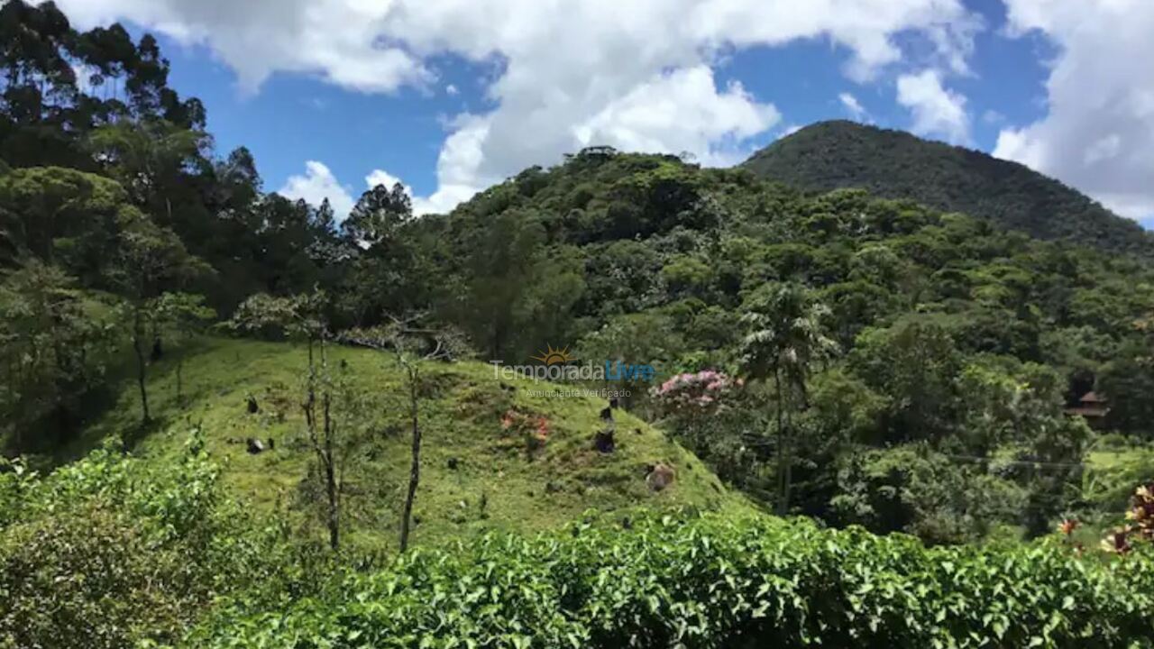 Chácara / sítio para aluguel de temporada em Nova Friburgo (Rio Bonito de Lumiar)