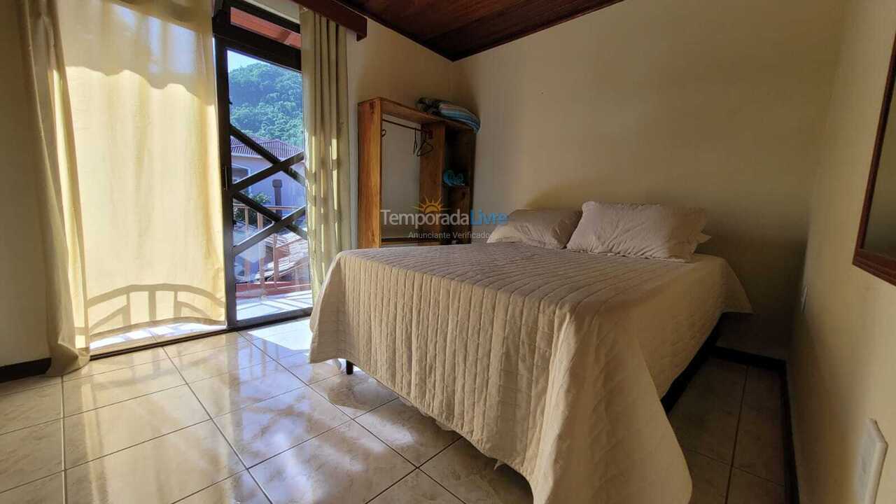 House for vacation rental in Palhoça (Guarda do Embaú)