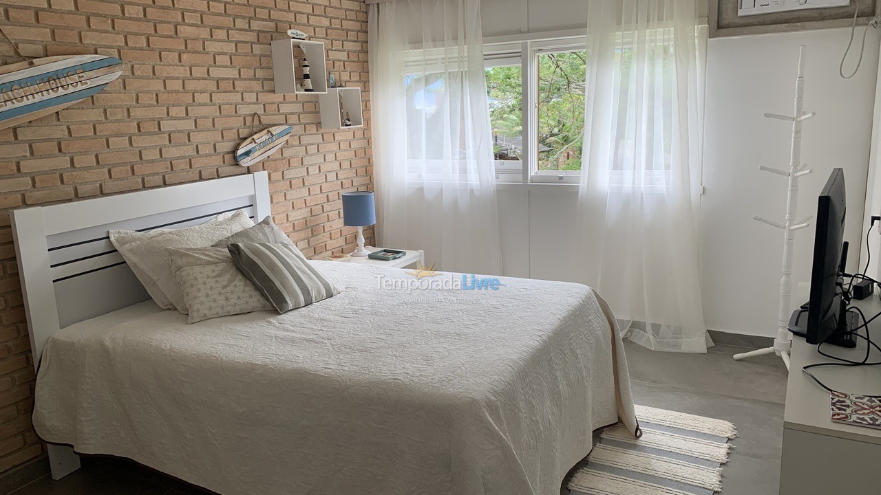 Casa para alquiler de vacaciones em Ubatuba (Praia do Tenório)