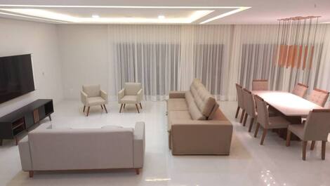 Casa alto padrão, p/ temporada 5Q com ar, no cond. outeiro da gloria.