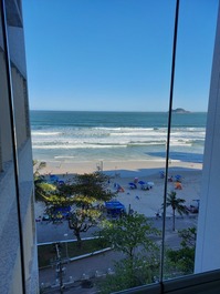 Calçadão Pitangueiras Guarujá