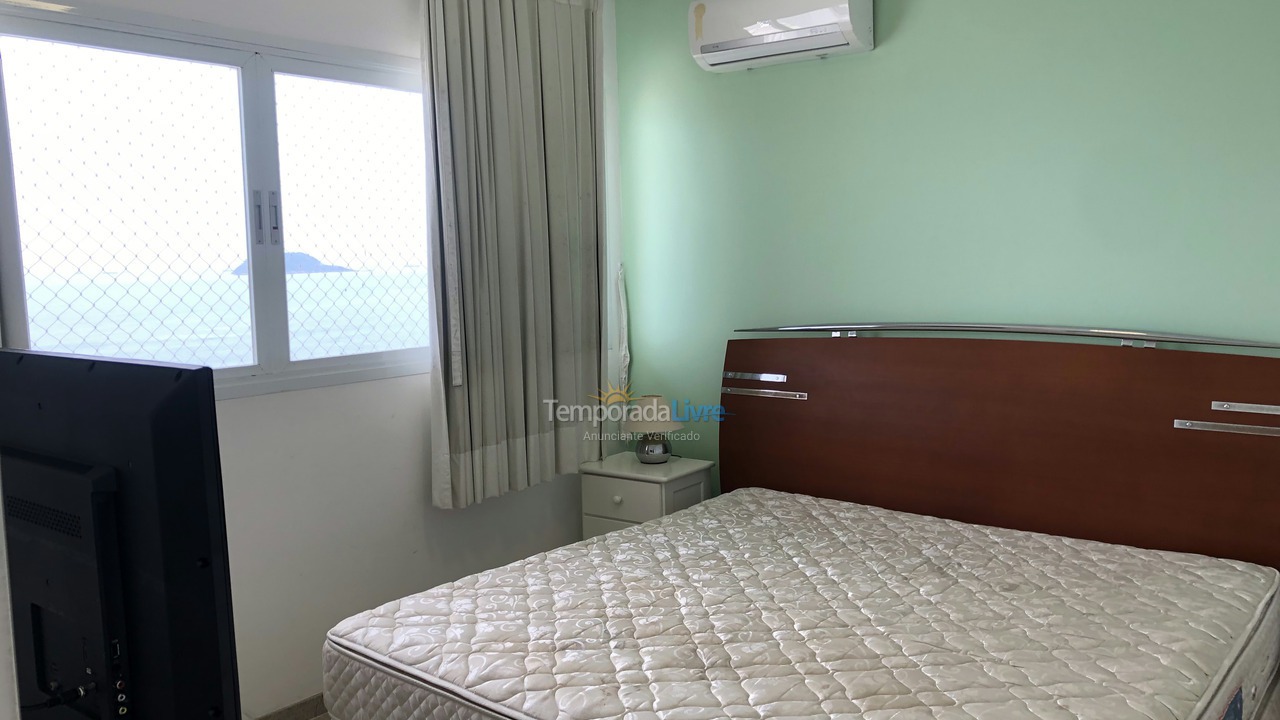 Apartamento para aluguel de temporada em Guarujá (Pitangueiras)