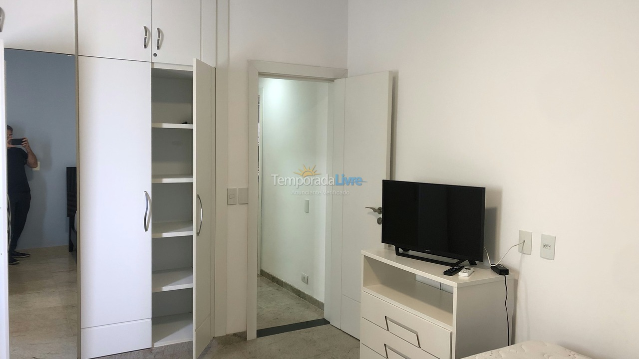 Apartamento para aluguel de temporada em Guarujá (Pitangueiras)