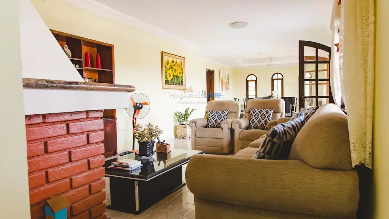 Chácara / sítio para aluguel de temporada em Atibaia (Chácaras Fernão Dias)