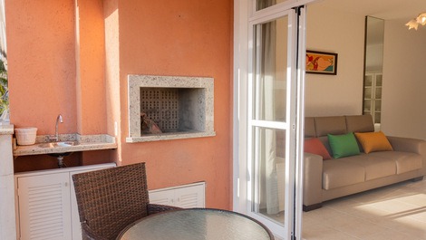 APARTAMENTO LINDO NA DOURADOS EM JURERÊ INTERNACIONAL