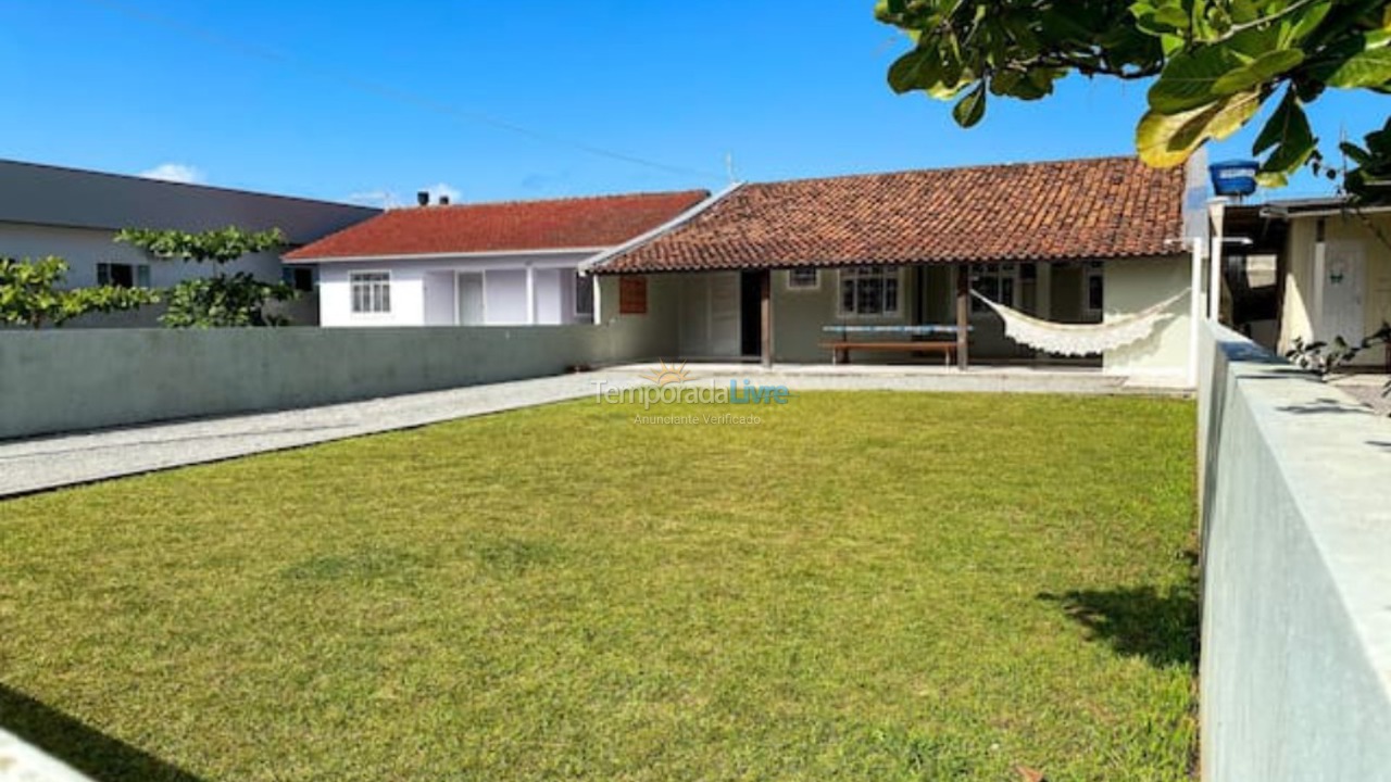 Casa para aluguel de temporada em Palhoça (Pinheira Mar Aberto)