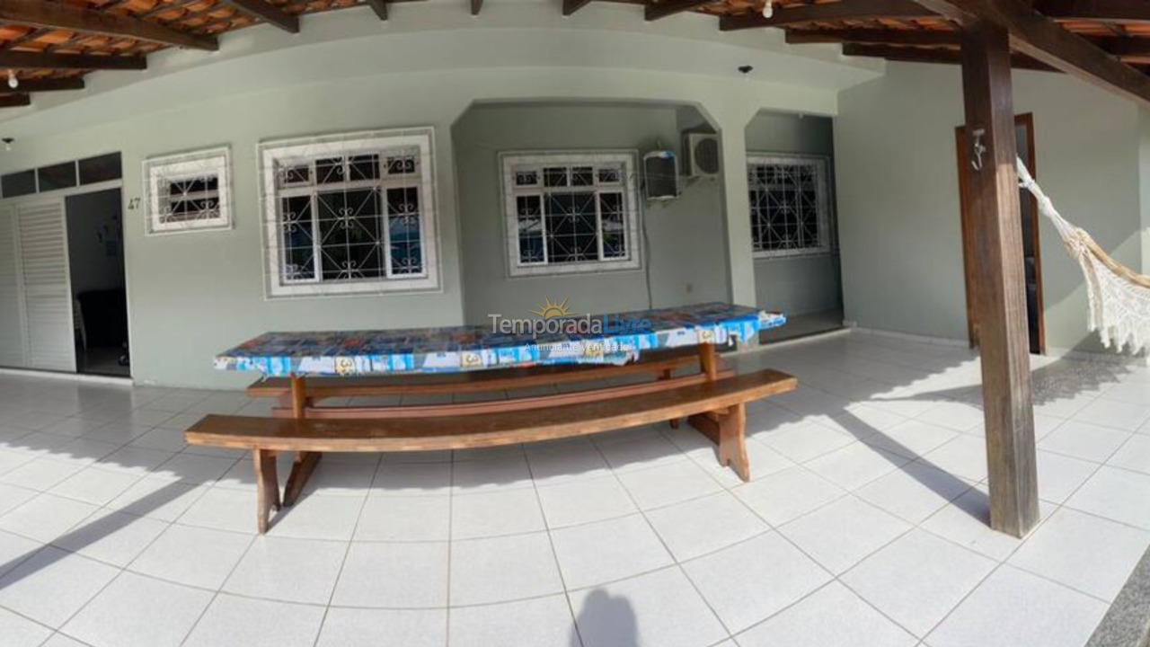 Casa para aluguel de temporada em Palhoça (Pinheira Mar Aberto)