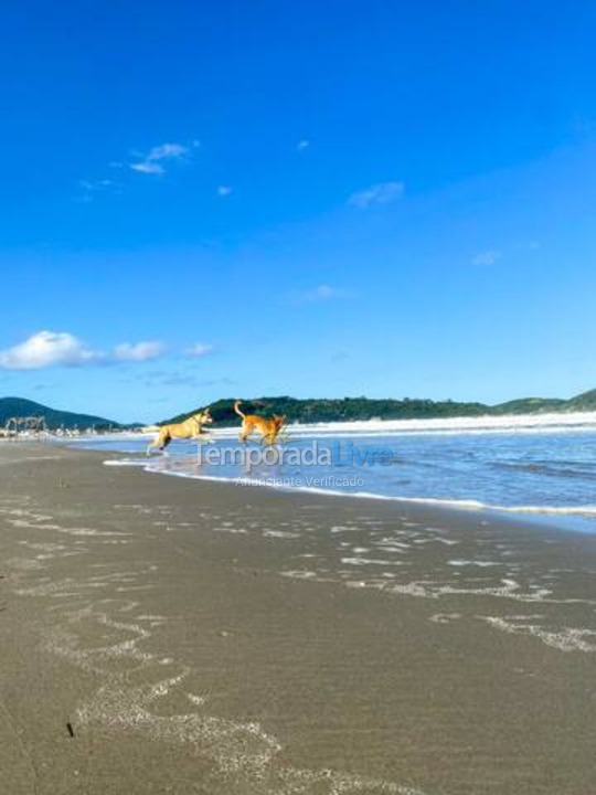 Casa para aluguel de temporada em Palhoça (Pinheira Mar Aberto)