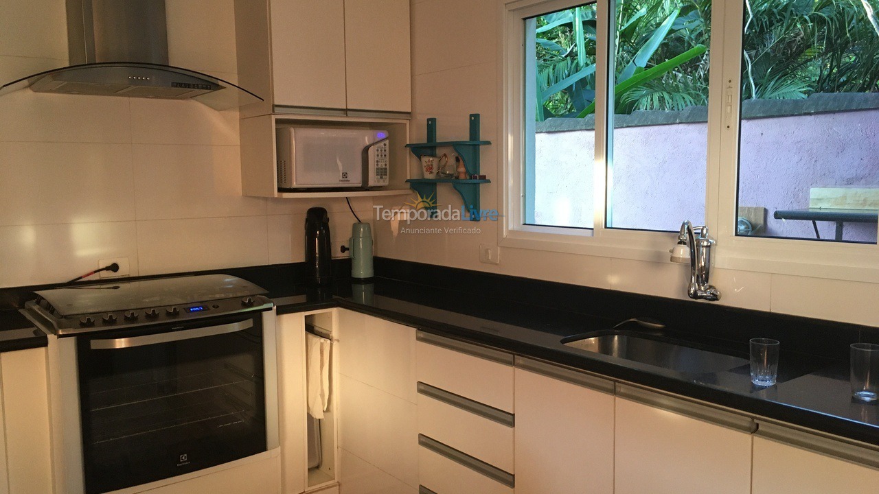 Casa para alquiler de vacaciones em Bertioga (Costa do Sol)