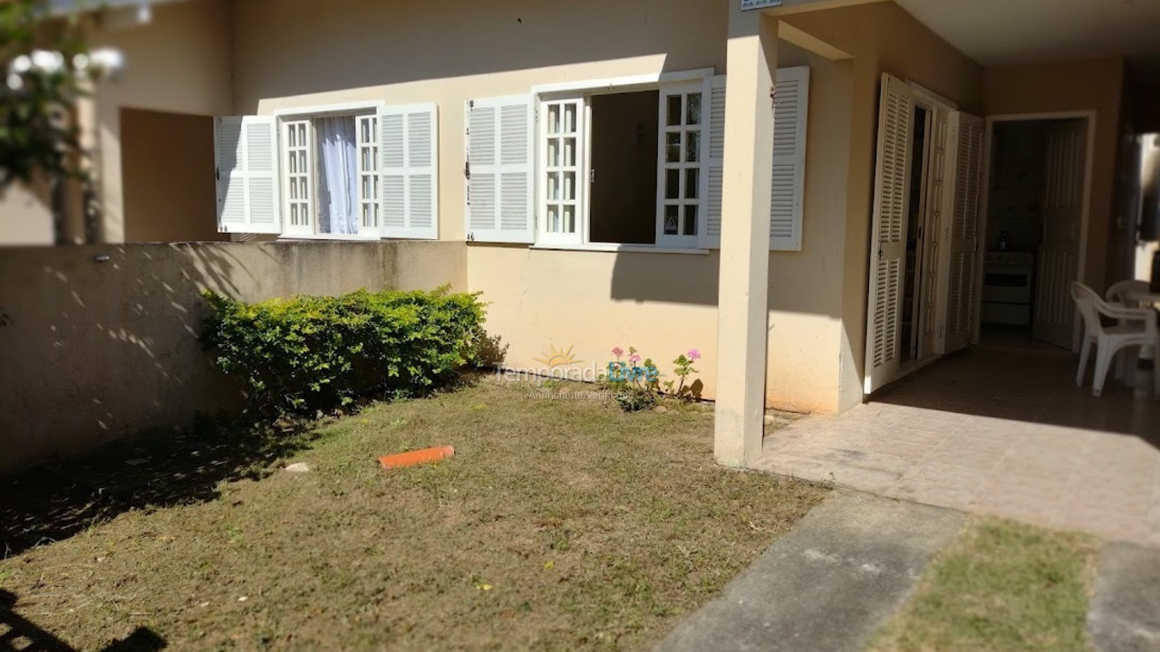 Casa para aluguel de temporada em Bombinhas (Canto Grande)