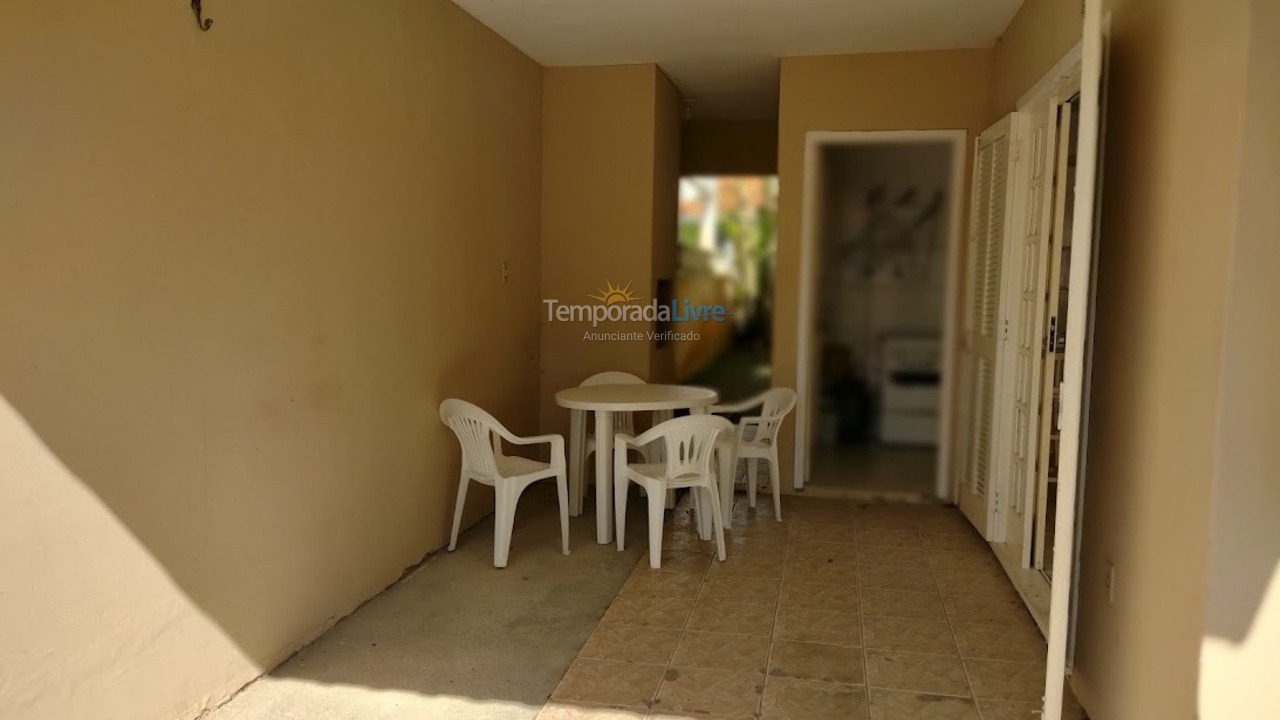 Casa para aluguel de temporada em Bombinhas (Canto Grande)