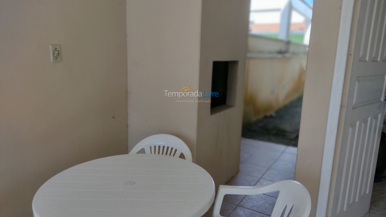 Casa para aluguel de temporada em Bombinhas (Canto Grande)