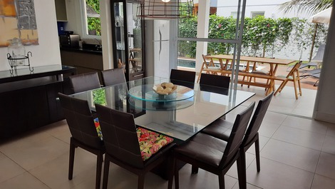 Condomínio Pé na Areia Maresias - Alto Padrão