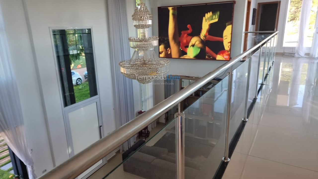 Casa para aluguel de temporada em Paranapanema (Riviera de Santa Cristina Xiii)