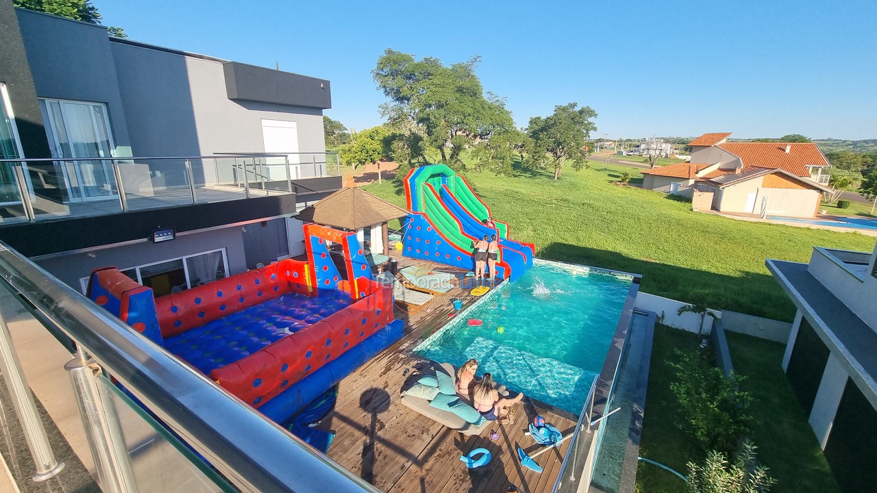 Casa para aluguel de temporada em Paranapanema (Riviera de Santa Cristina Xiii)