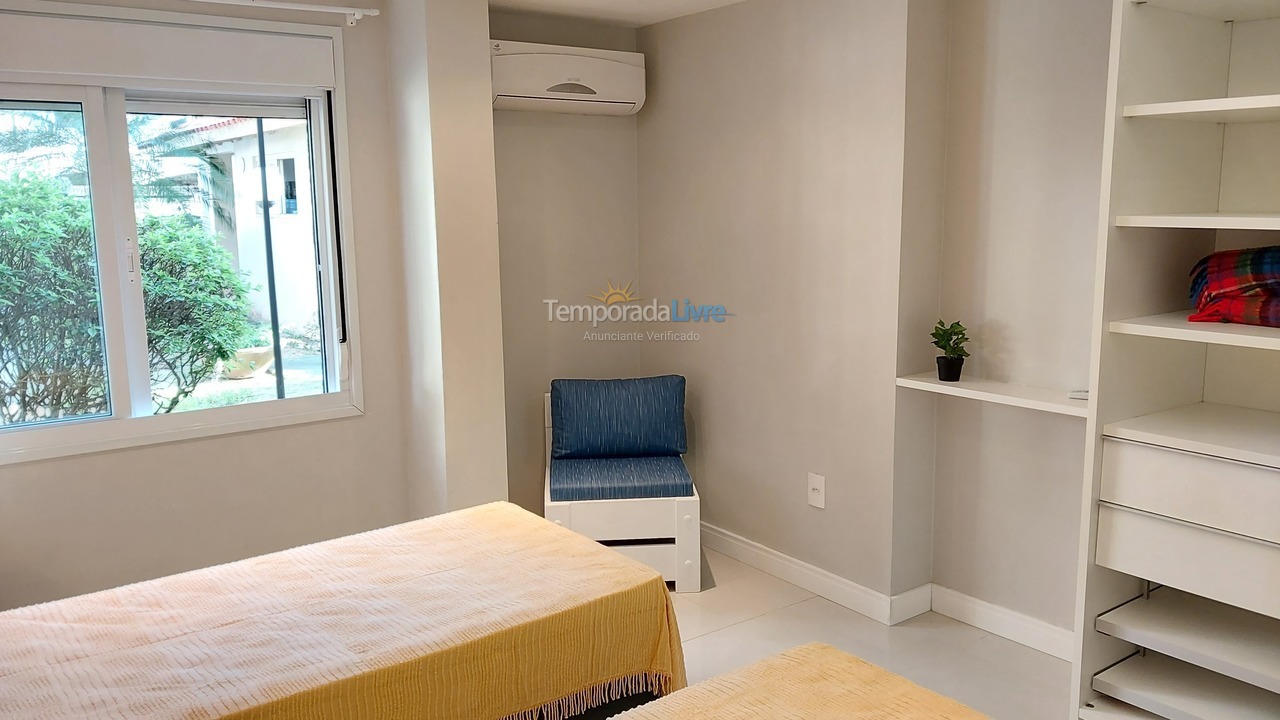 House for vacation rental in Florianópolis (Jurere Tradicional)