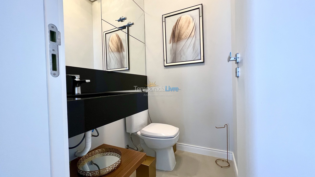 Apartment for vacation rental in Bombinhas (Canto Grande)