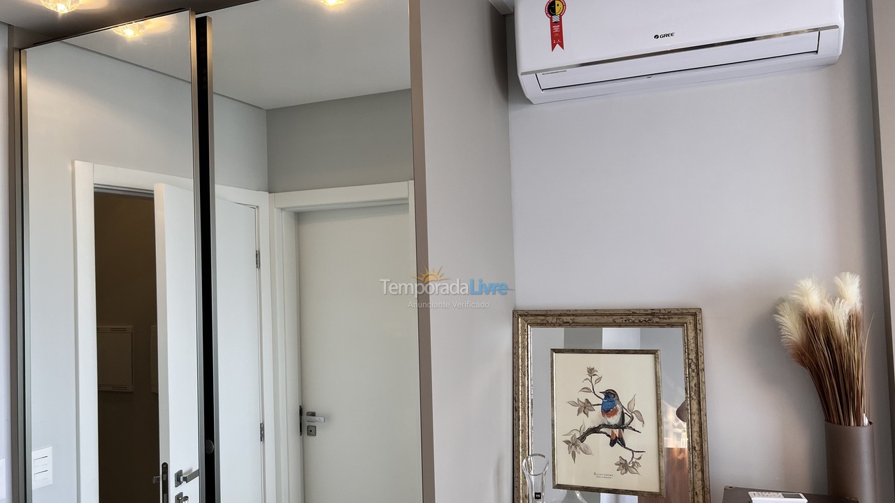 Apartment for vacation rental in Bombinhas (Canto Grande)